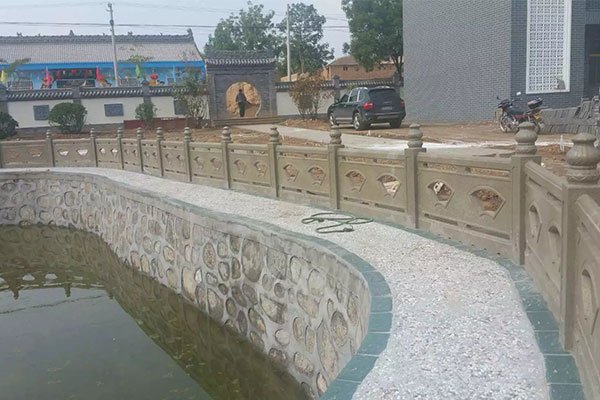 扇形河堤護欄
