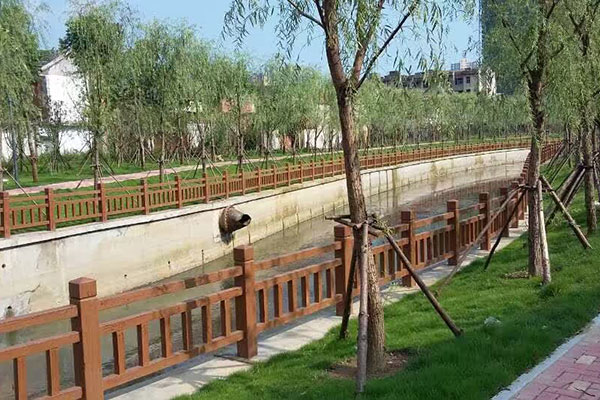 仿樹皮護(hù)欄