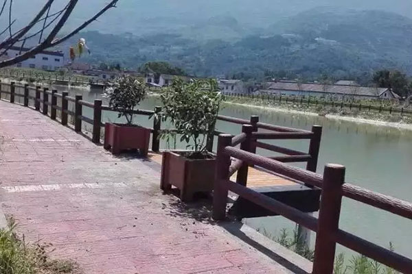 仿樹皮護(hù)欄